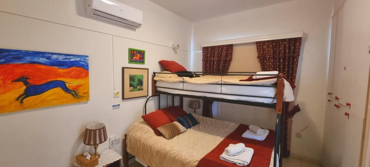Astrofegia Apartments Near The Sea Agia Marina  Buitenkant foto