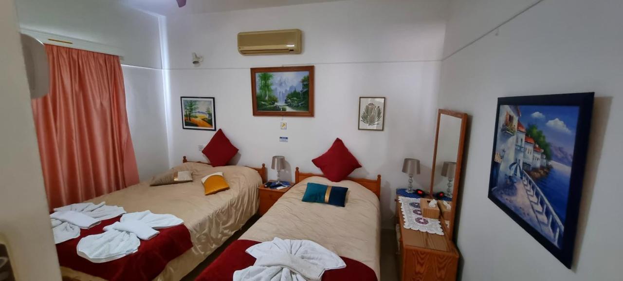 Astrofegia Apartments Near The Sea Agia Marina  Buitenkant foto