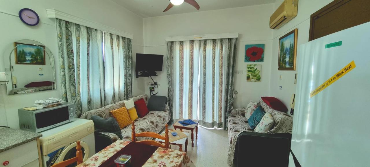 Astrofegia Apartments Near The Sea Agia Marina  Buitenkant foto