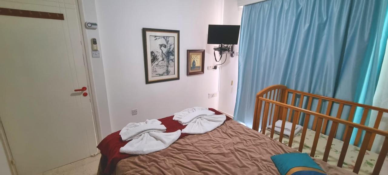 Astrofegia Apartments Near The Sea Agia Marina  Buitenkant foto